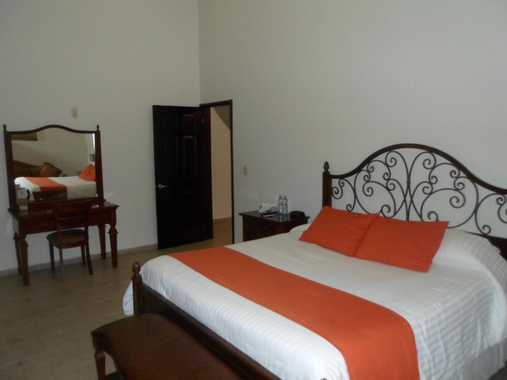 Hotel Poza Rica Inn Экстерьер фото