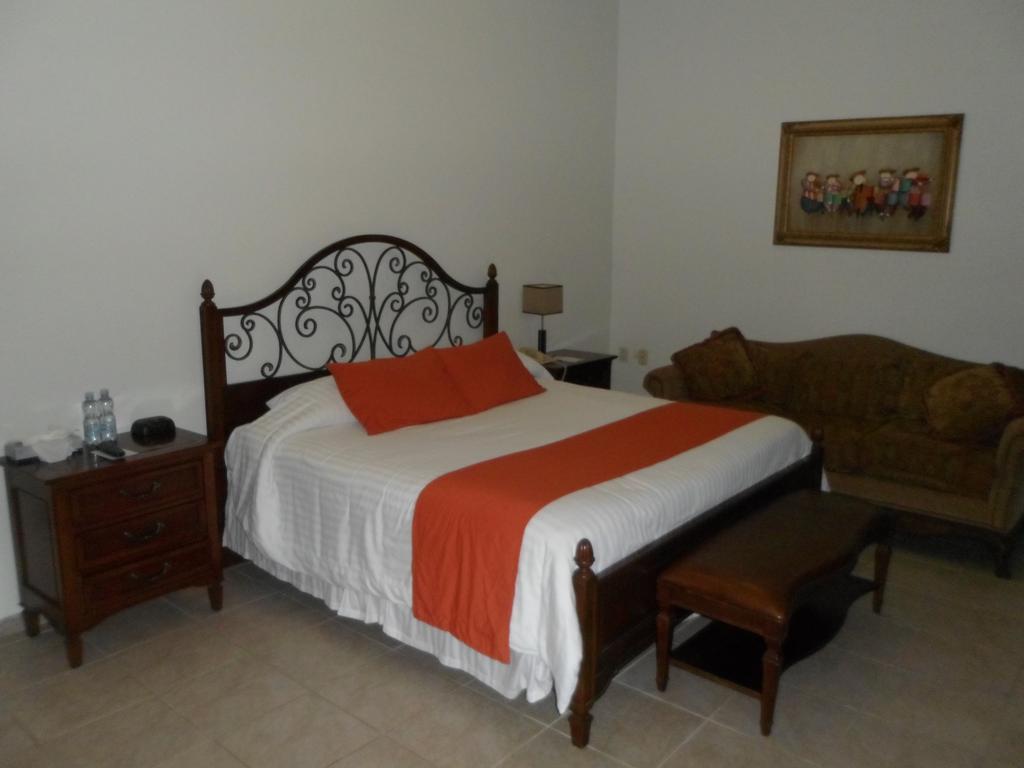 Hotel Poza Rica Inn Экстерьер фото