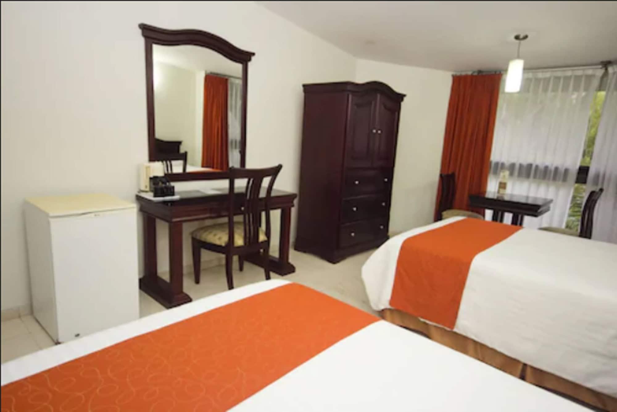 Hotel Poza Rica Inn Экстерьер фото